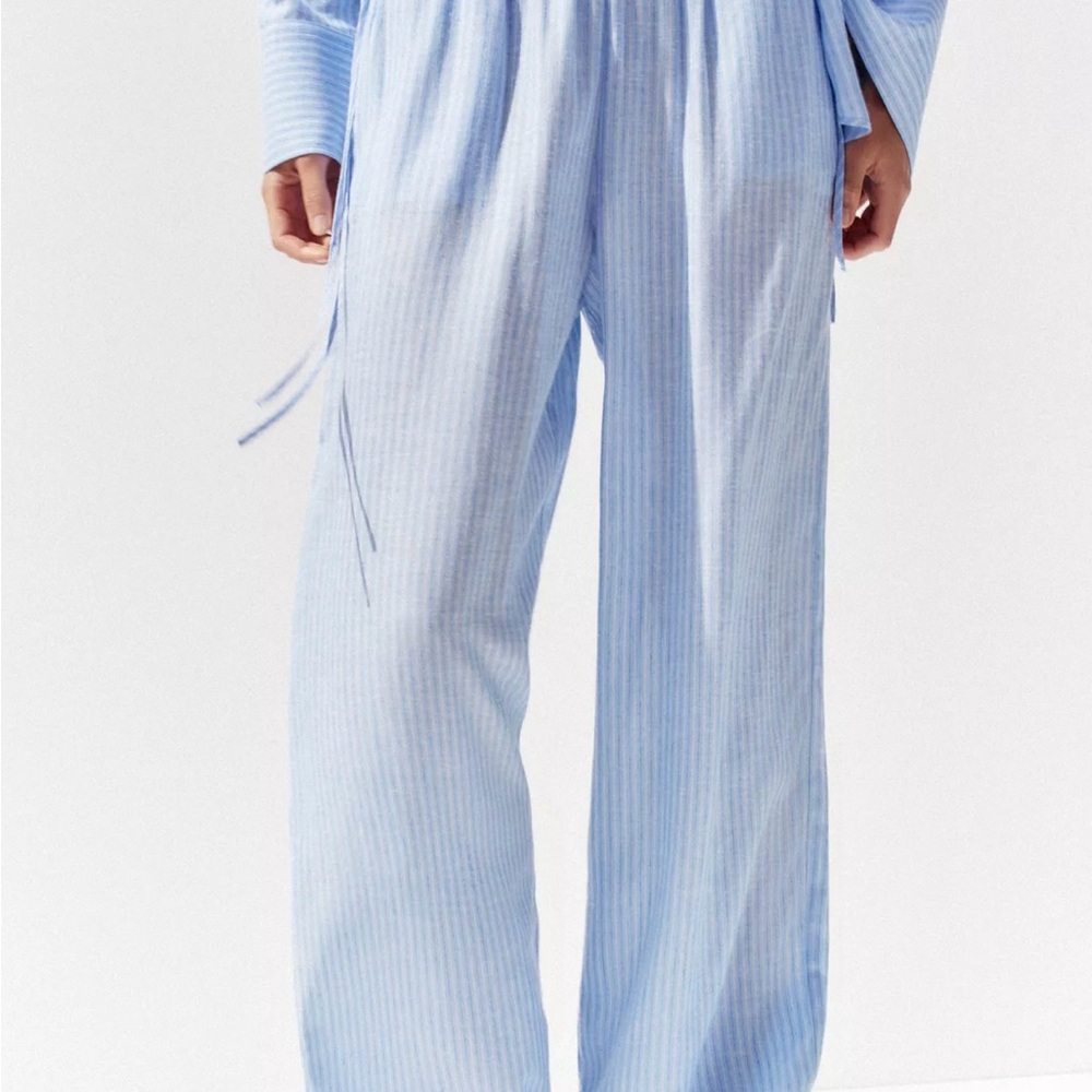 Zara Stripped Palazzo Pants - Looking to purchase these (size XXL)